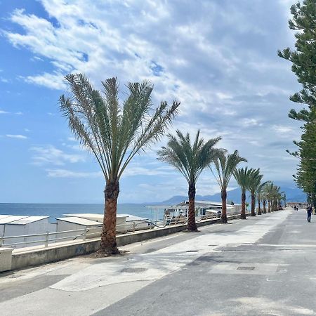 Casa Vacanza! A 50M Dal Mare! Bordighera Dış mekan fotoğraf