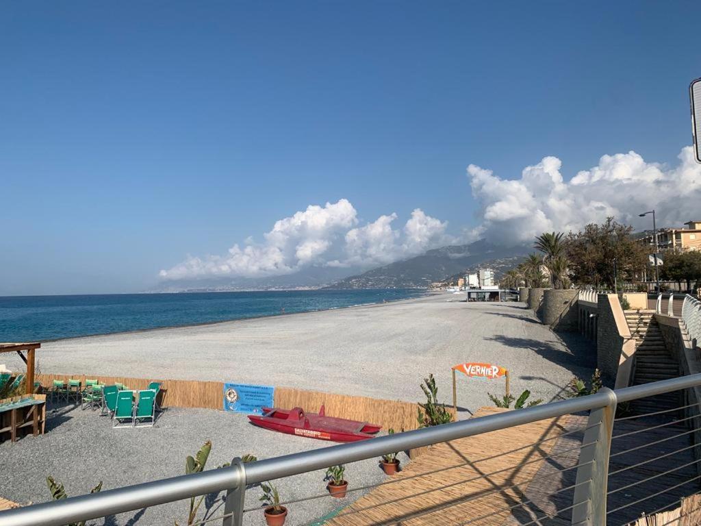 Casa Vacanza! A 50M Dal Mare! Bordighera Dış mekan fotoğraf